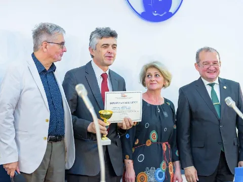 Dispozitiv medical SDMA UVAC-250 pentru dezinfectarea aerului – La expoziții și ceremonii de premiere 3