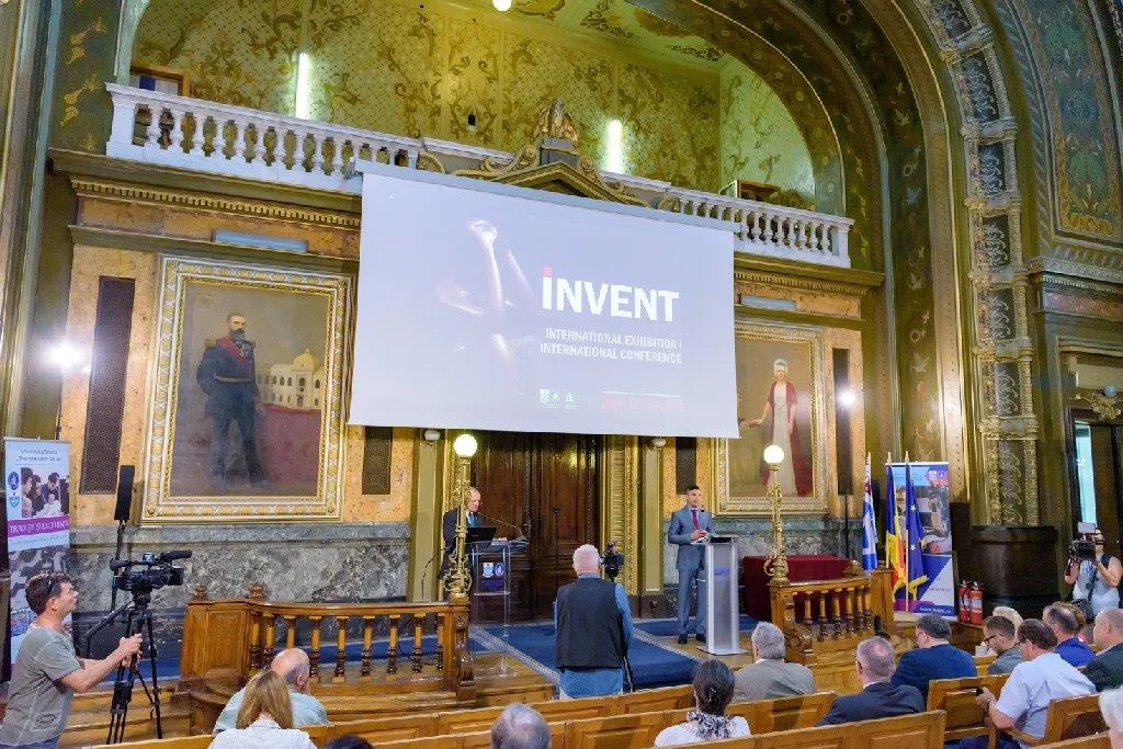 Dispozitiv medical SDMA UVAC-250 pentru dezinfectarea aerului – La expoziții și ceremonii de premiere 6