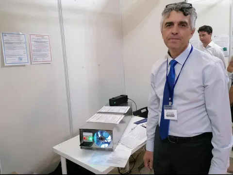 Dispozitiv medical SDMA UVAC-250 pentru dezinfectarea aerului – La expoziții și ceremonii de premiere 5